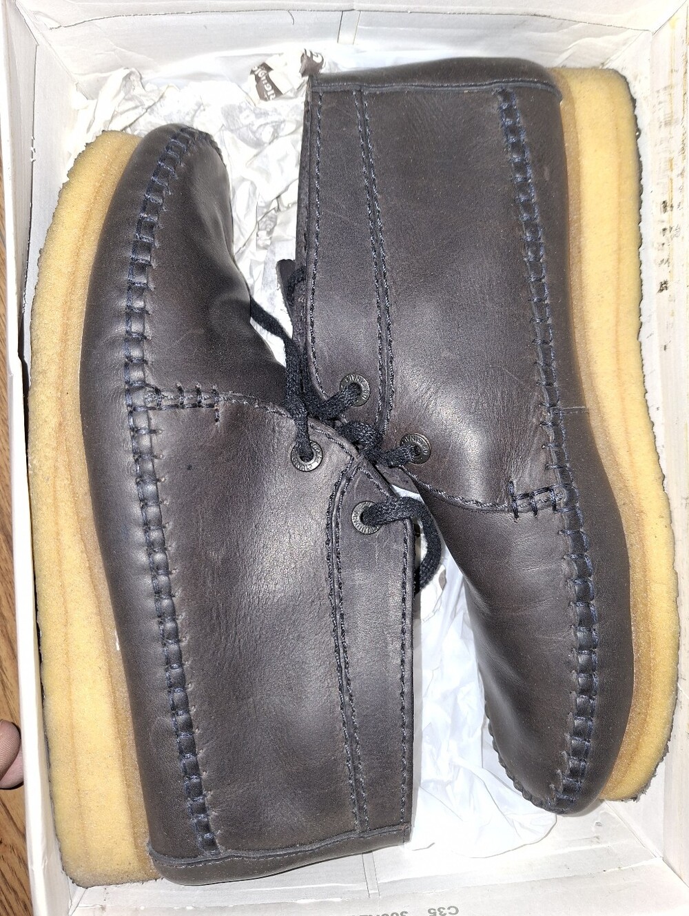 LIMITED EDITION GENTLY USED CLARKS NAVY LEATHER WEAVER BOOTS